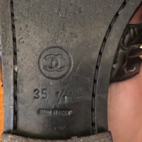 Chanel Vintage 90s CC turn lock chain thong sandals leather - Picture 6 of 14